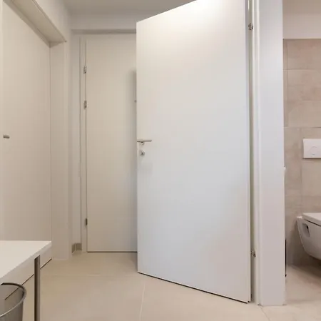 Ruhig, Hell Und Neu Mit Garage Apartment Vienna Exterior photo