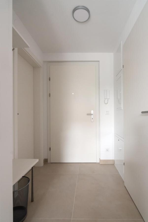 Apartmán Ruhig, Hell Und Neu Mit Garage